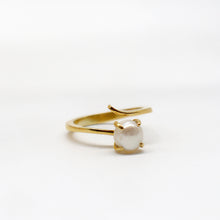 Load image into Gallery viewer, &quot;Luna&quot; Baroque Pearl Adjustable Ring, Gold Vermeil / Silver